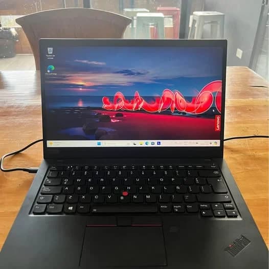 Laptop X1 Carbon 7th Gen - Image 1